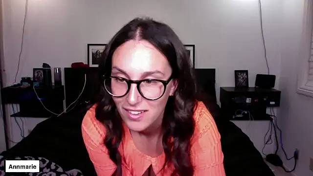annmarieferrara online show from 10-31-25, 04:14