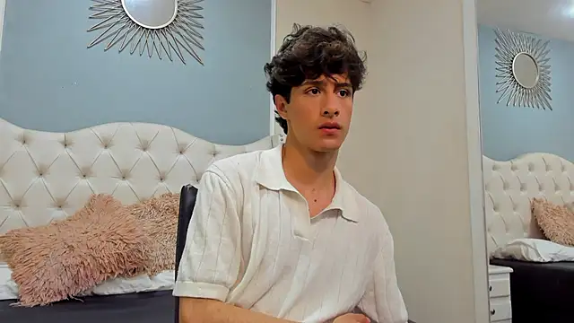 Xam Collen online show from 11-25-25, 03:34