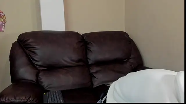 Xam Collen online show from 11-30-25, 03:46