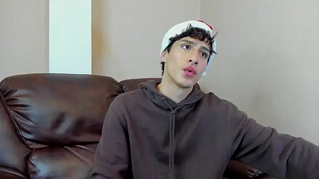 Xam Collen online show from 12-19-25, 01:46