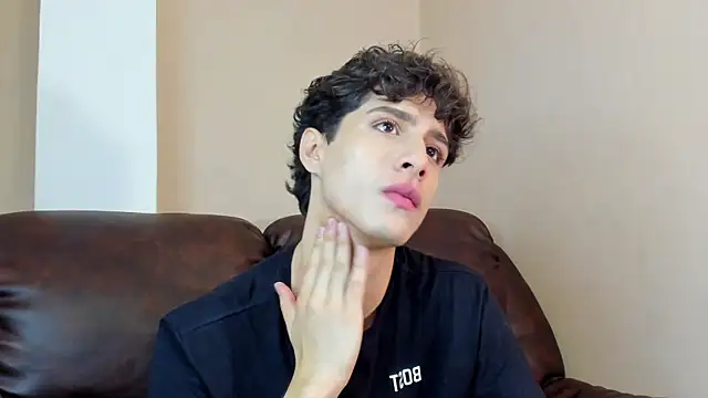 Xam Collen online show from 11-19-25, 03:23