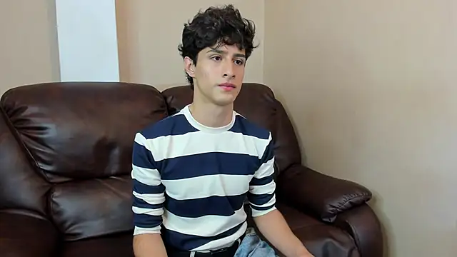 Xam Collen online show from 12-20-25, 05:05