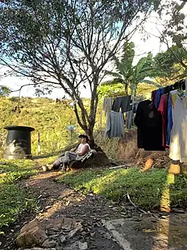 Snapshot of sky-wolves chatting on 10-04-25, 10:33 sky-wolves online show from 10-04-25, 10:33