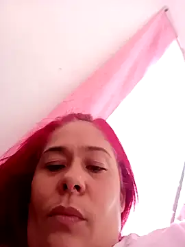 Snapshot of sofiagutierrez__ chatting on 09-20-25, 06:02 sofiagutierrez online show from 09-20-25, 06:02