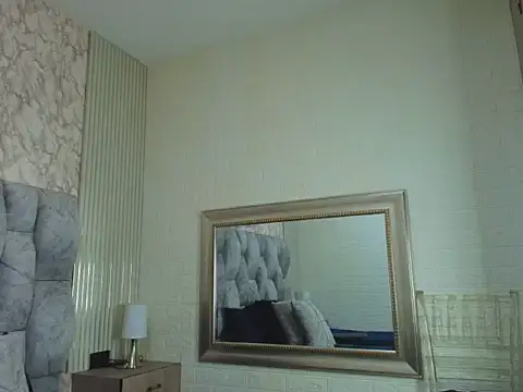 Snapshot of sofiagutierrez__ chatting on 09-25-25, 03:12 sofiagutierrez online show from 09-25-25, 03:12