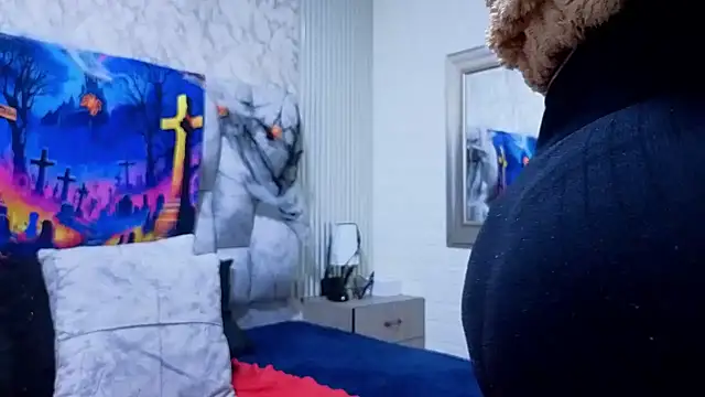 sofiagutierrez   online show from 10-30-25, 03:05