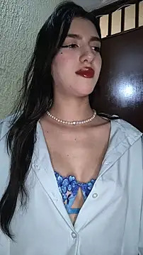 Emily-hottson online show from 12-23-25, 05:07