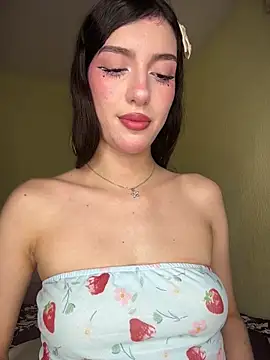 Emily-hottson online show from 07-17-26, 12:19
