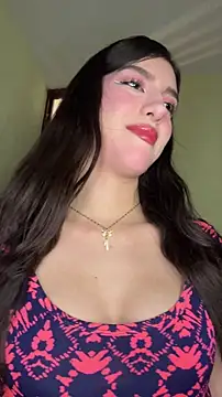 Snapshot of Emily-hottson chatting on 02-17-26, 04:21 Emily-hottson online show from 02-17-26, 04:21