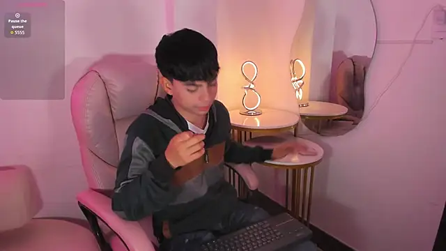 Peter chase online show from 09-21-25, 06:24