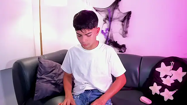 Peter chase online show from 10-25-25, 07:03