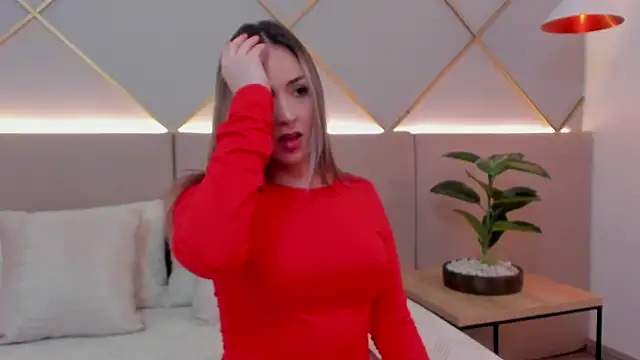 SophieeMills online show from 01-14-26, 10:57