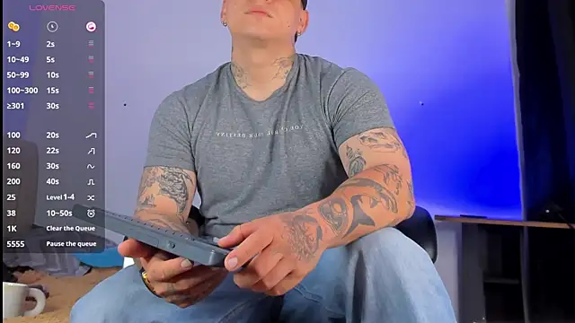 denis munera online show from 10-16-25, 10:01