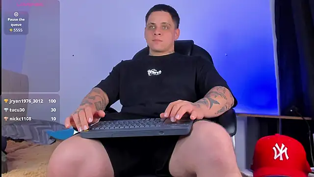 denis munera online show from 10-15-25, 09:56