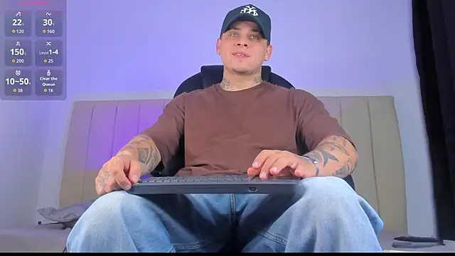 Snapshot of denis_munera chatting on 02-10-26, 01:10 denis munera online show from 02-10-26, 01:10