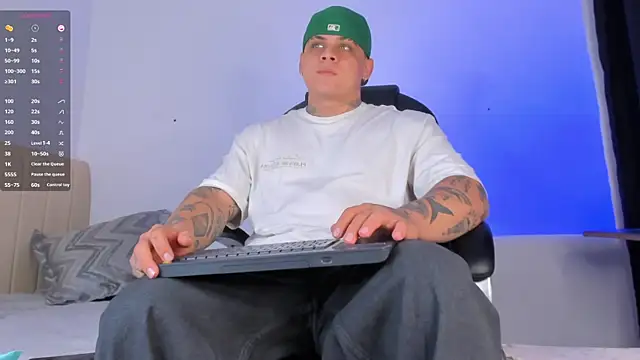 denis munera online show from 10-24-25, 10:47