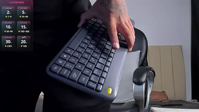 denis munera online show from 04-05-26, 02:46