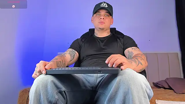 denis munera online show from 11-24-25, 03:39