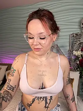 EvaNude- online show from 10-13-25, 10:10