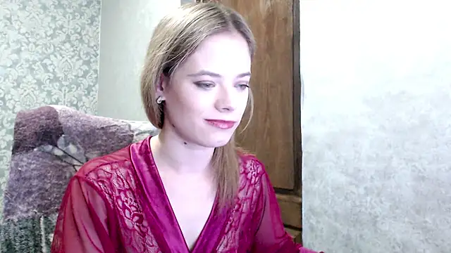 Snapshot of Kate__Loves chatting on 10-06-25, 06:30 Kate Loves online show from 10-06-25, 06:30