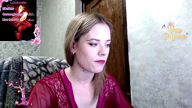 Snapshot of Kate__Loves chatting on 10-28-25, 06:51 Kate Loves online show from 10-28-25, 06:51