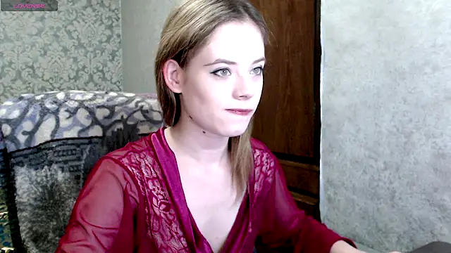 Snapshot of Kate__Loves chatting on 11-24-25, 07:14 Kate Loves online show from 11-24-25, 07:14