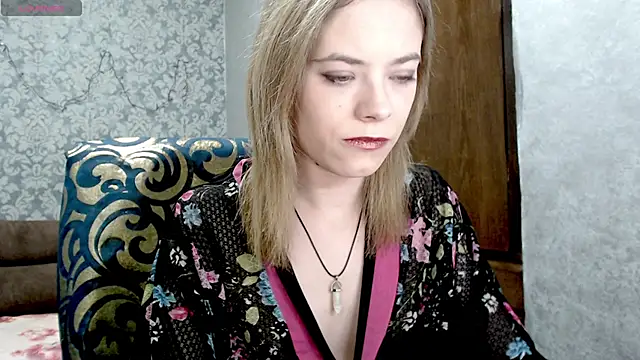 Snapshot of Kate__Loves chatting on 01-11-26, 07:32 Kate Loves online show from 01-11-26, 07:32