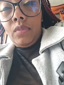 Ebony-Goddess19 online show from 10-26-25, 07:47