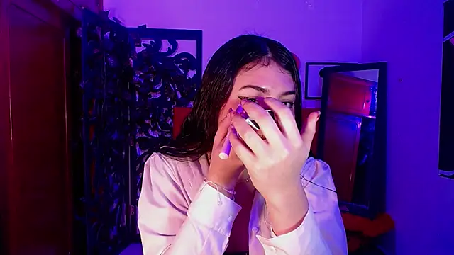 ilayra smith online show from 11-25-25, 08:20