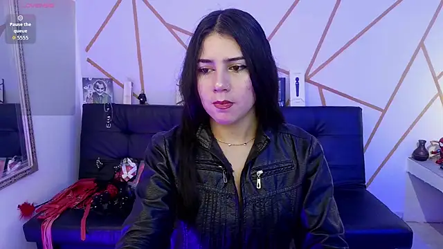 ilayra smith online show from 11-10-25, 08:03