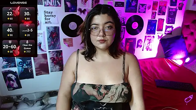 Roxy f w online show from 04-11-26, 01:59