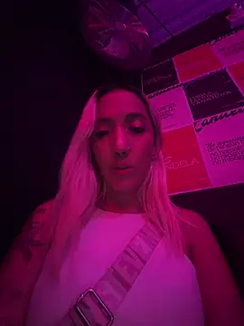 Isa klein online show from 01-10-26, 03:46