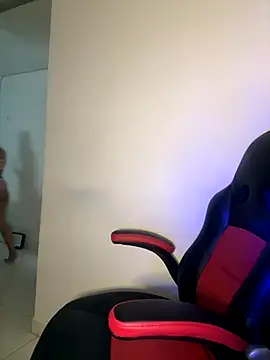 Isa klein online show from 10-19-25, 09:50