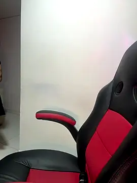 Isa klein online show from 11-30-25, 10:43