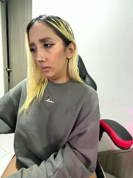 Isa klein online show from 01-14-26, 12:58