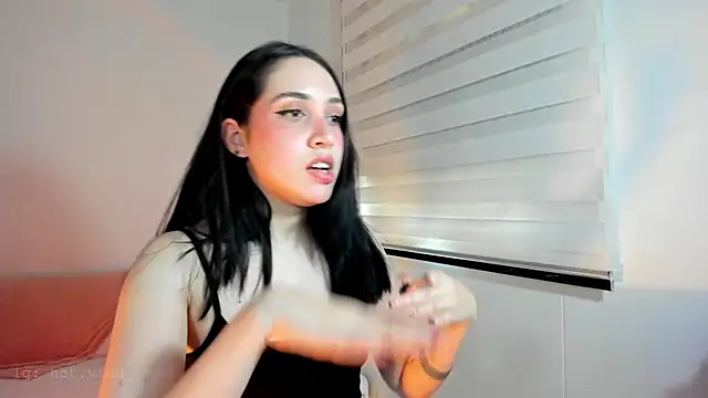 SarahCastillo  online show from 02-10-26, 06:07