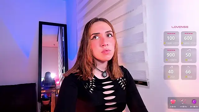 SarahCastillo  online show from 09-23-25, 12:34