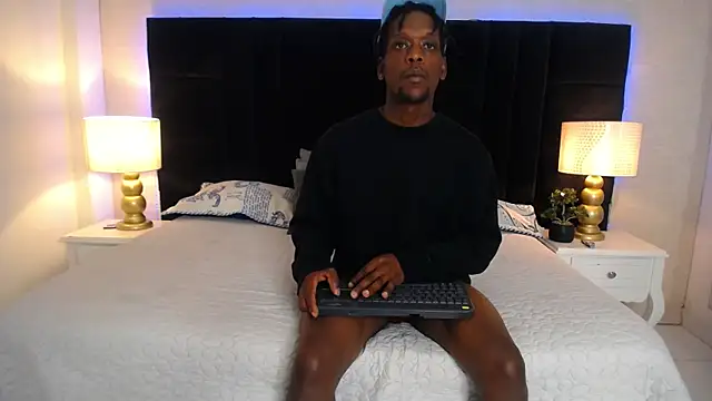SkylerBigxxx online show from 06-04-26, 04:28