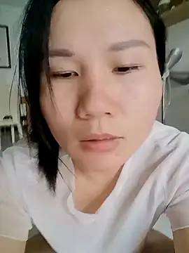 Snapshot of wen78759 chatting on 12-22-25, 02:55 wen78759 online show from 12-22-25, 02:55