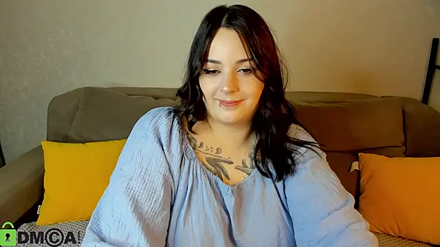 Snapshot of Mia_R0ss chatting on 10-18-25, 01:07 Mia R0ss online show from 10-18-25, 01:07