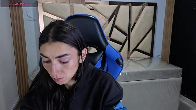 Maily a  online show from 02-13-26, 03:17