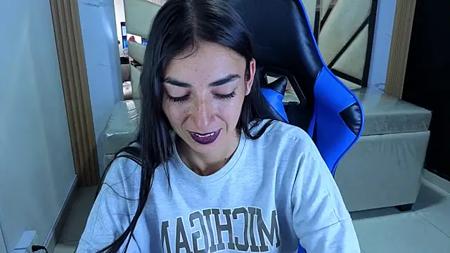 Maily a  online show from 03-07-26, 03:13