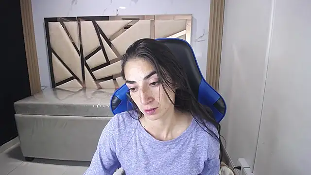 Maily a  online show from 11-29-25, 02:55