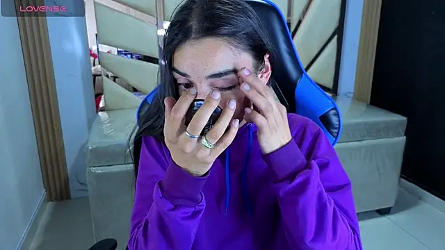 Maily a  online show from 02-21-26, 02:46