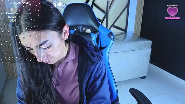 Maily a  online show from 03-25-26, 02:55