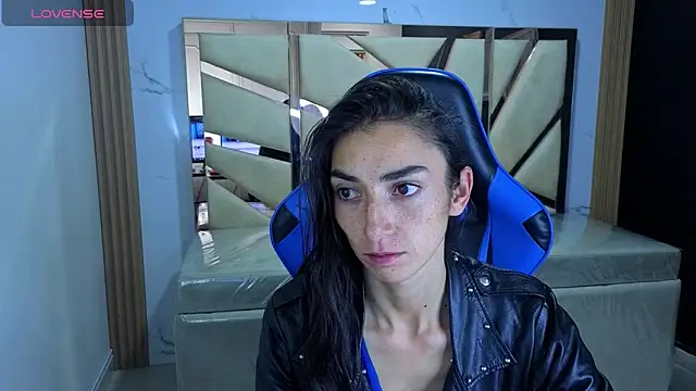 Maily a  online show from 03-01-26, 12:38