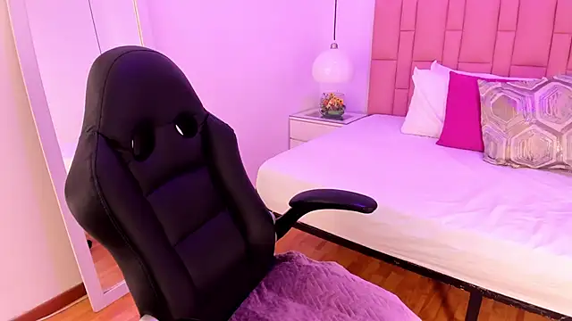 Amy Ferreira online show from 01-09-26, 03:46