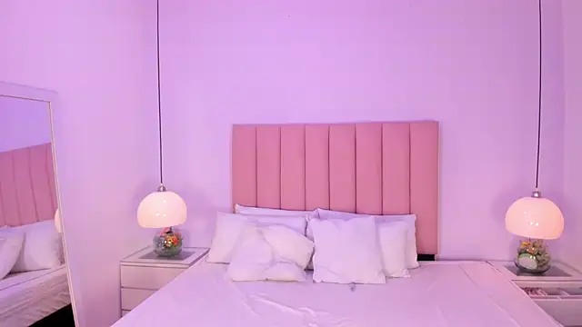 Amy Ferreira online show from 11-02-25, 03:11