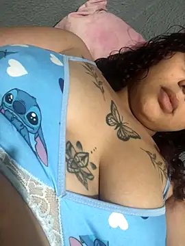 Snapshot of xxangel_baby chatting on 10-15-25, 05:06 xxangel baby online show from 10-15-25, 05:06