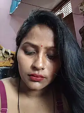 Jasmine Januja online show from 06-19-26, 01:11